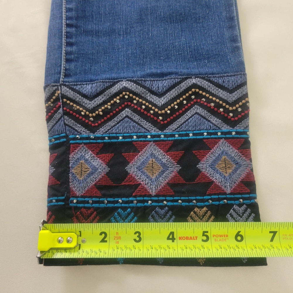 Versona Womens Jeans Size 33 Actual W35 x L26.5 Mom Embroidered Hem Blue Denim - Picture 8 of 15